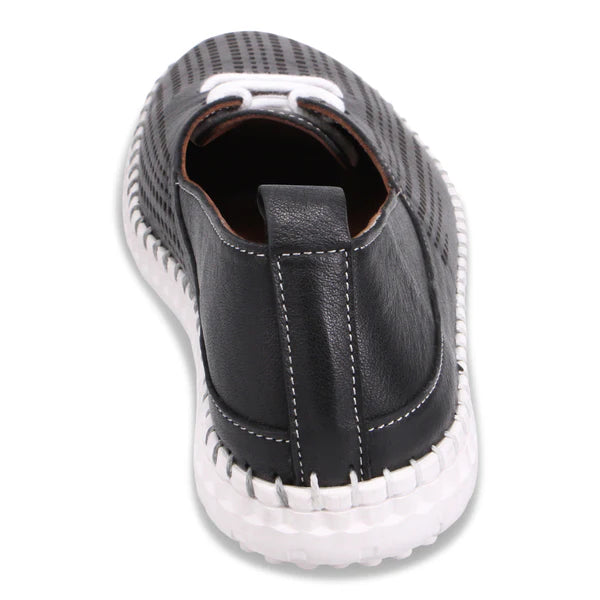 Bueno - Denise Black