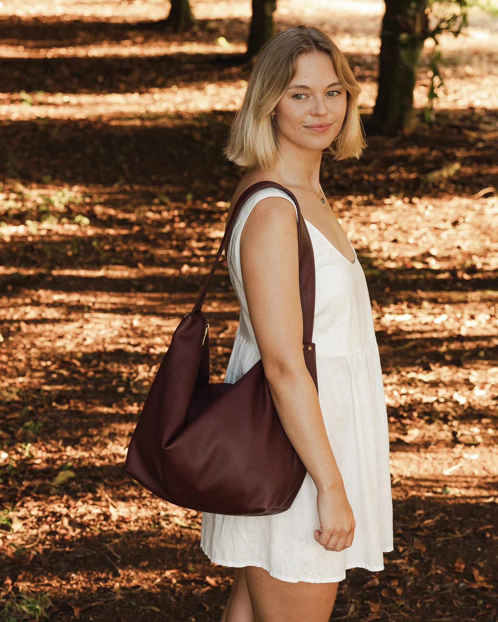 Louenhide - Morgan Shoulder Bag Burgundy