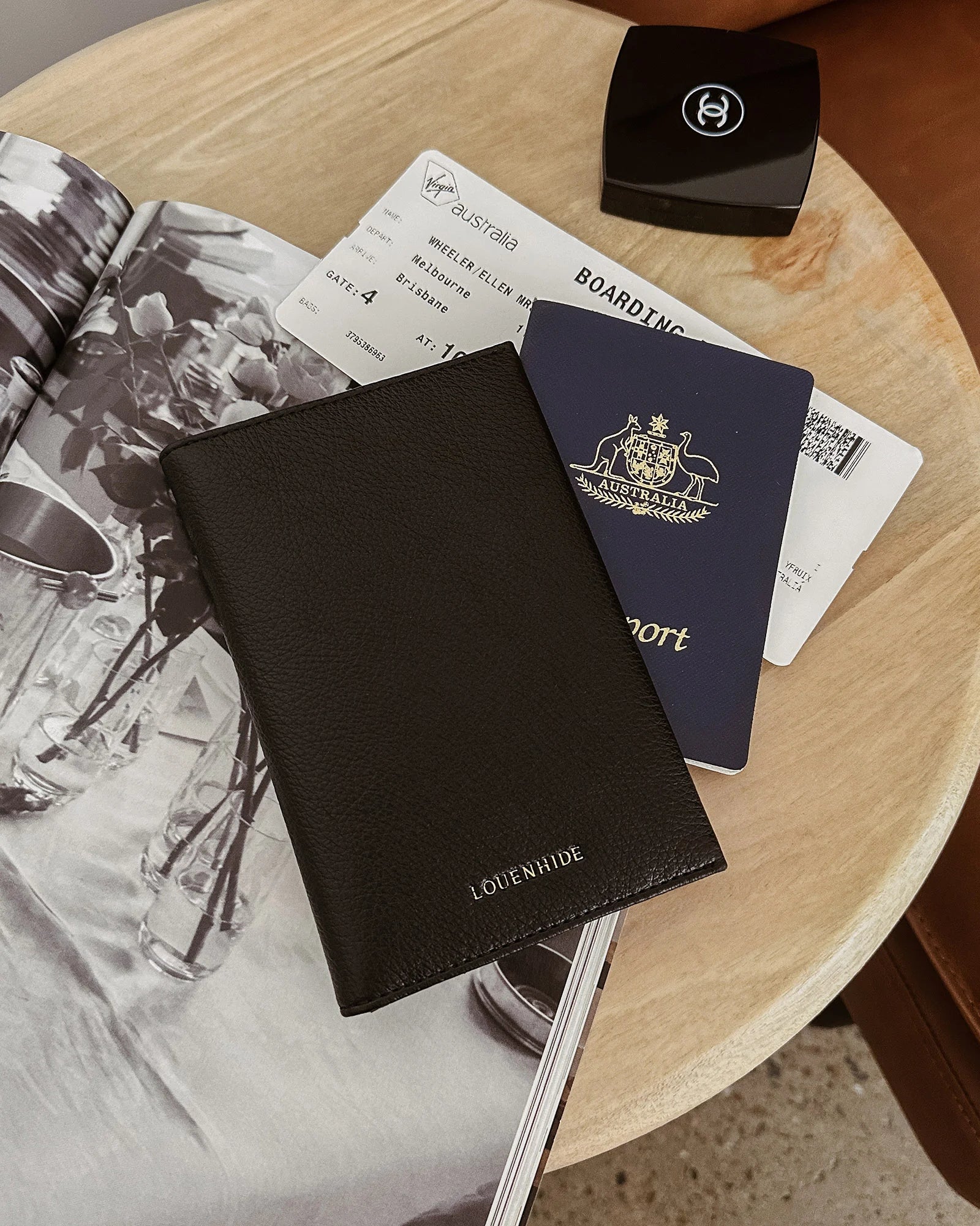 Louenhide - Venice Passport Holder Black