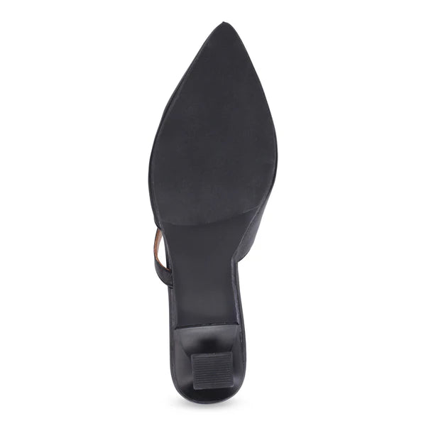 Bueno - Valorie Black