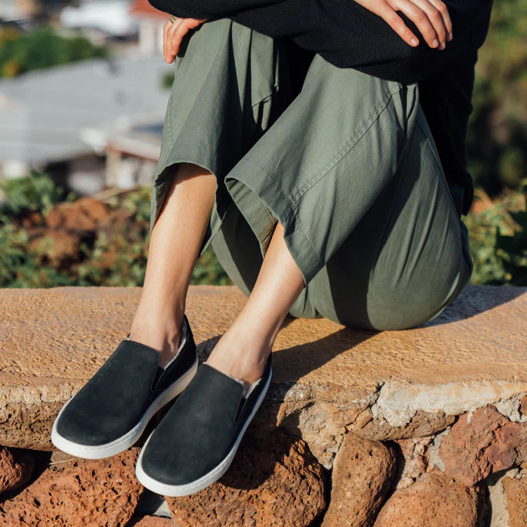 Olukai - Pehuea Cozy Lava Rock